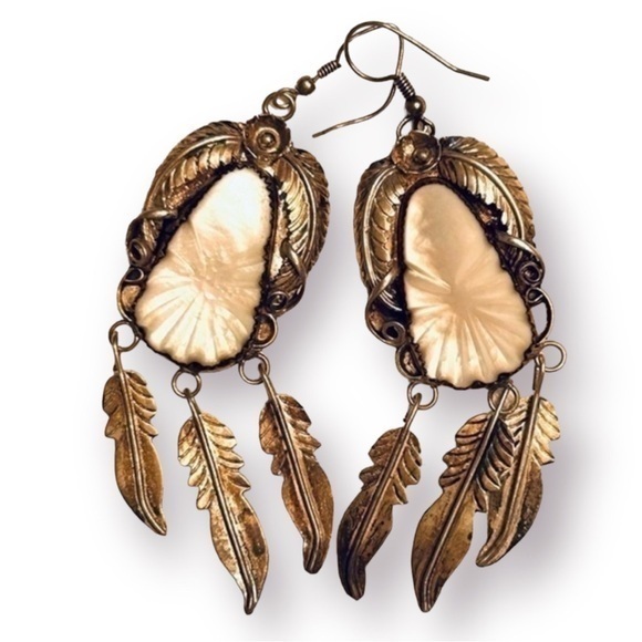 Handmade Traditional Indigenous Sterling Silver Carved Mop Feather Earrings